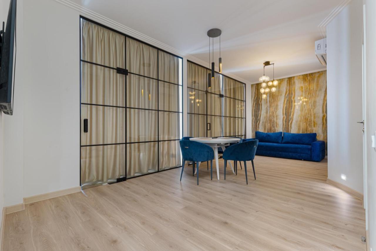 Sea Symphony Luxury 3-Bedrooms Apartment Одеса Екстериор снимка