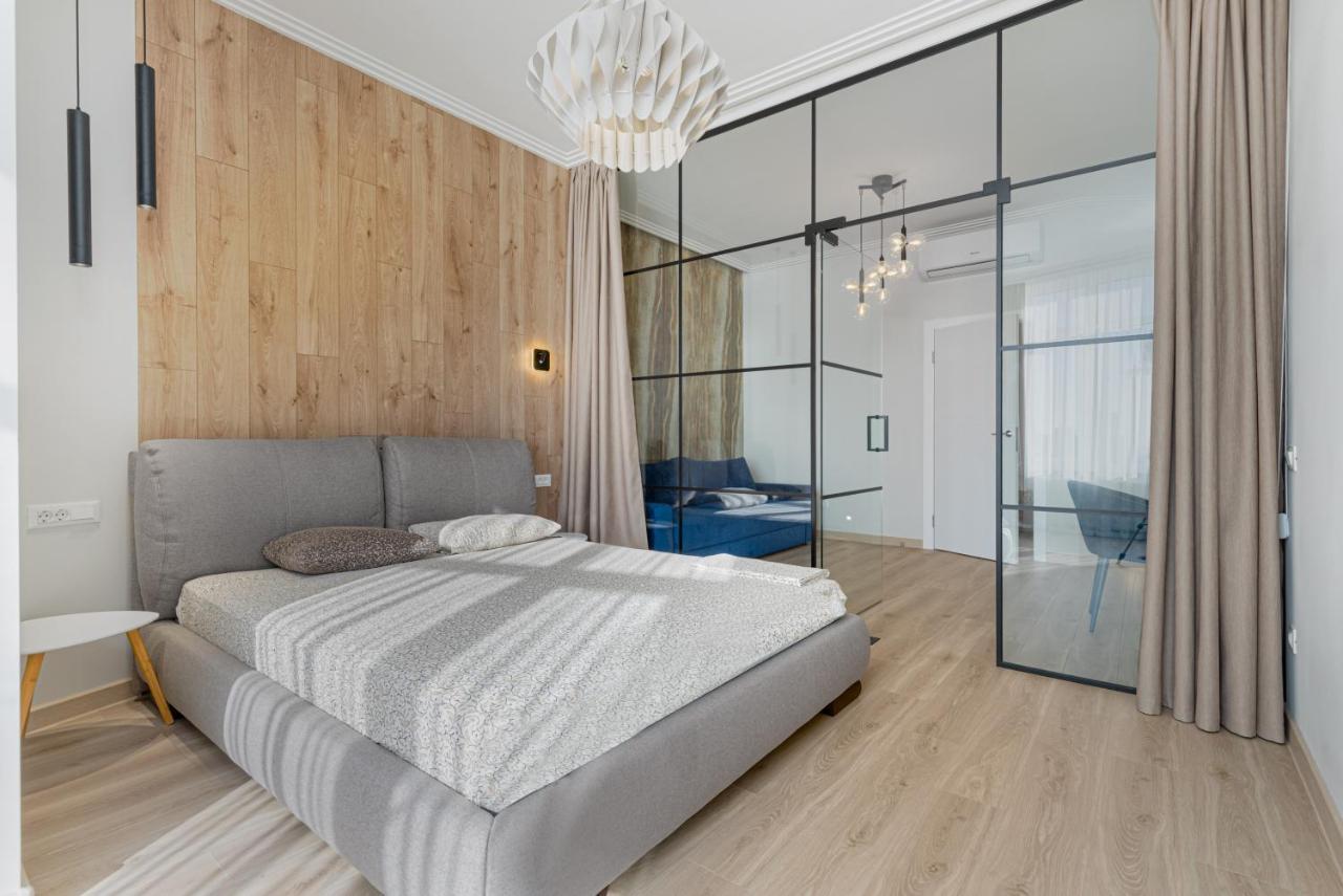 Sea Symphony Luxury 3-Bedrooms Apartment Одеса Екстериор снимка
