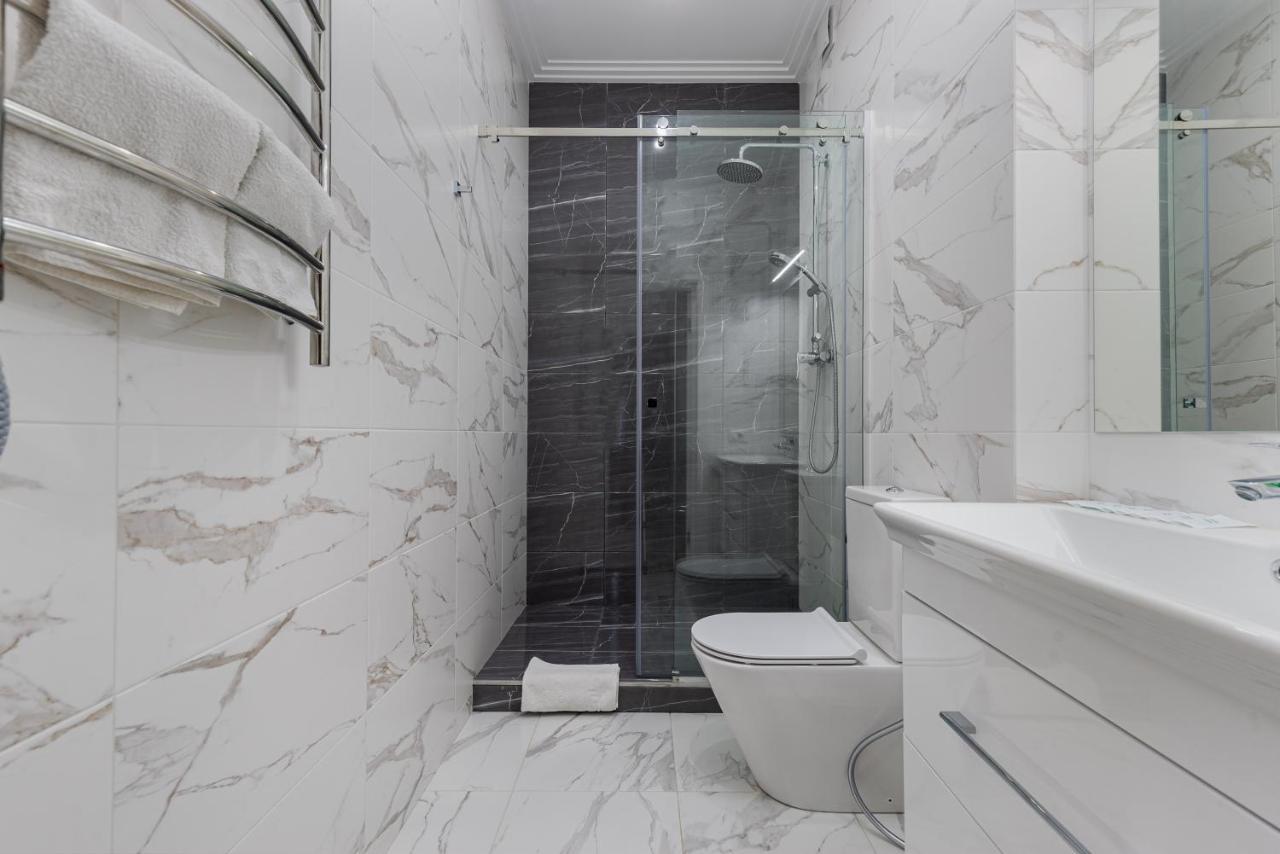 Sea Symphony Luxury 3-Bedrooms Apartment Одеса Екстериор снимка
