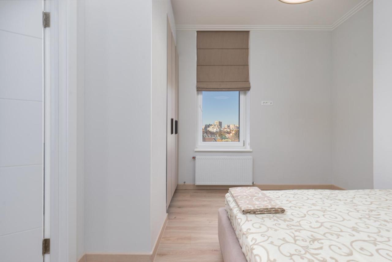 Sea Symphony Luxury 3-Bedrooms Apartment Одеса Екстериор снимка